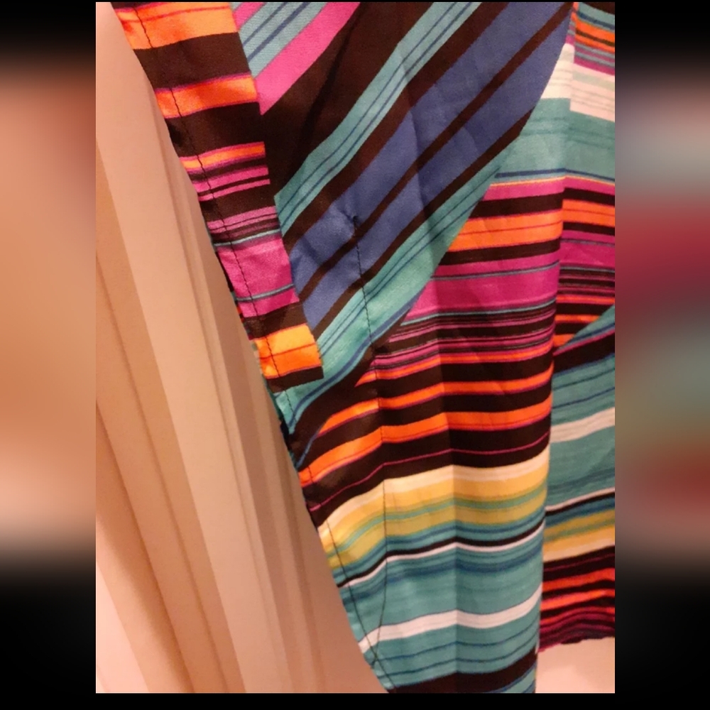 Color Striped Top - Picture 4 of 7